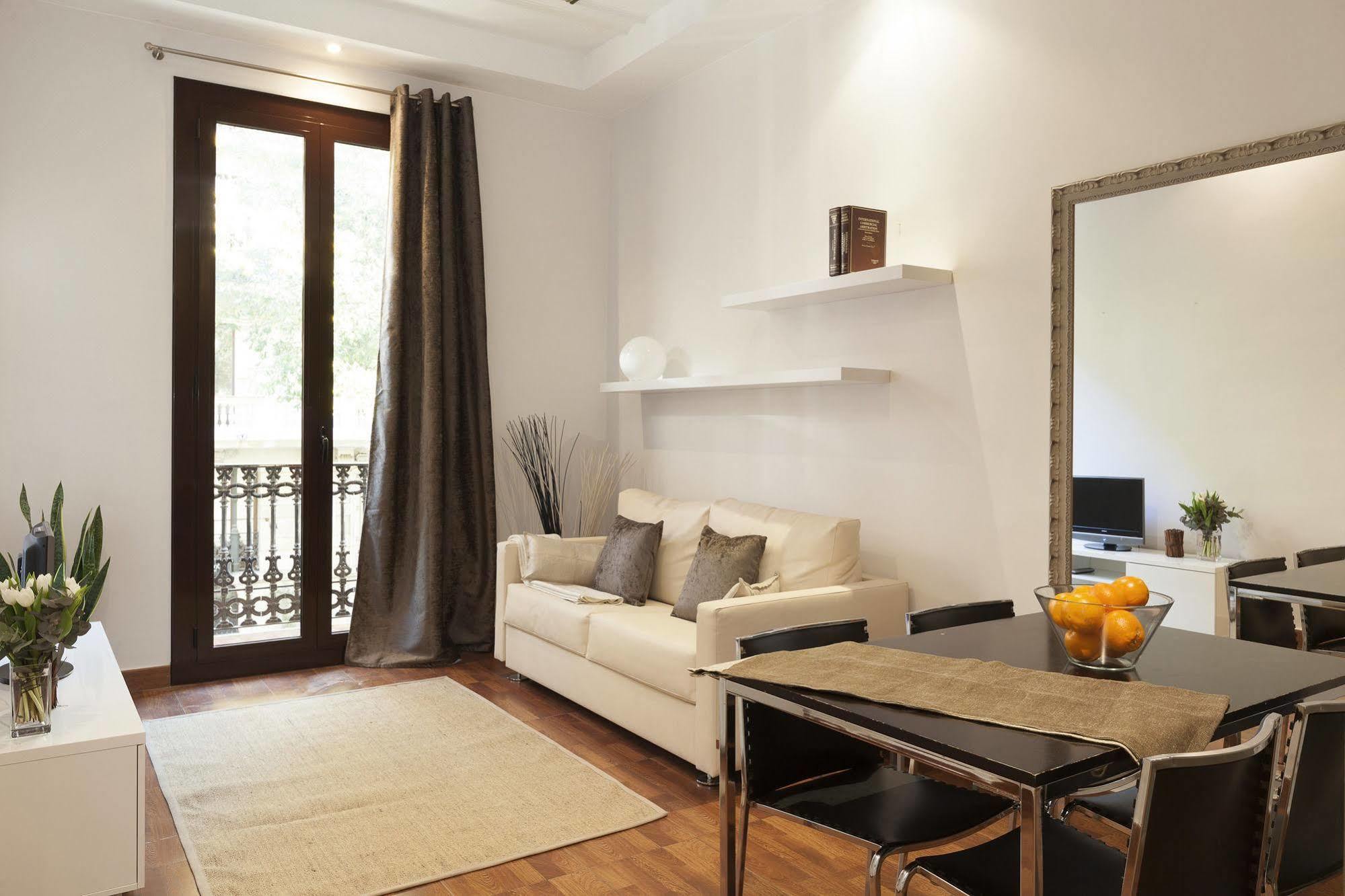Apartment Easy Sleep Gaudi Terrace *