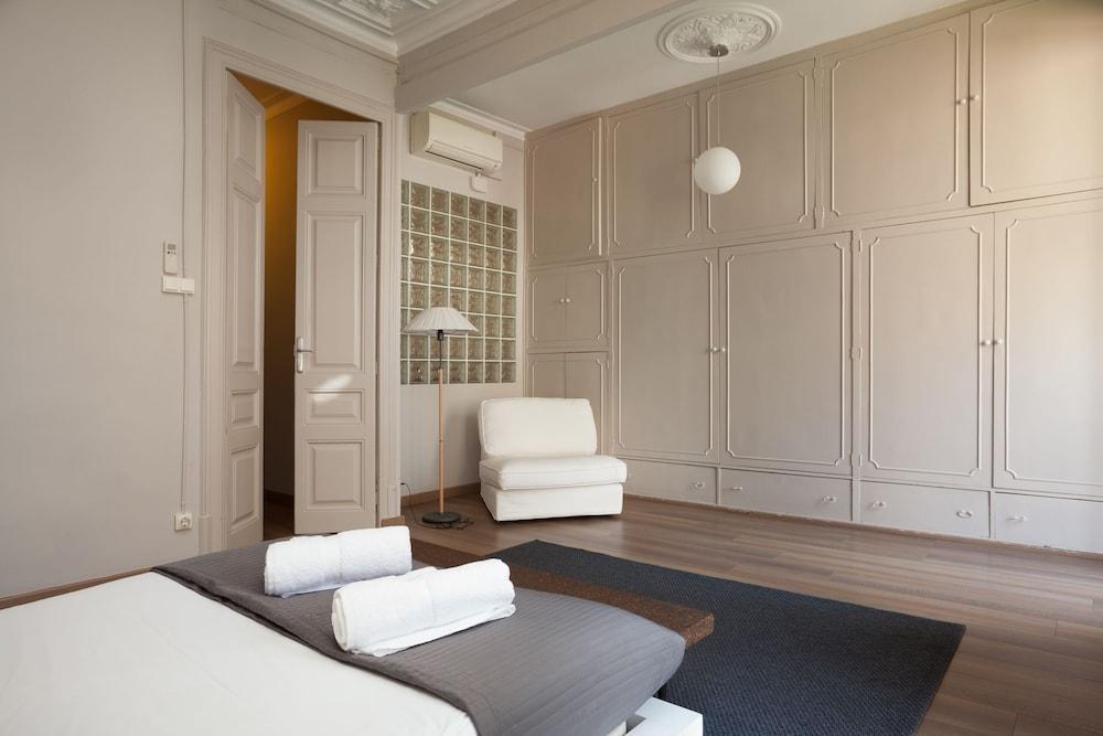 Easy Sleep Gaudi Terrace Apartment