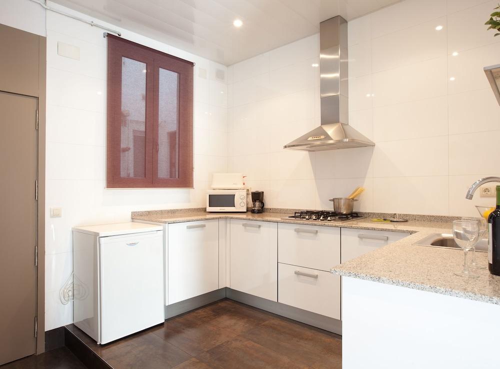 Apartment Easy Sleep Gaudi Terrace Barcelona